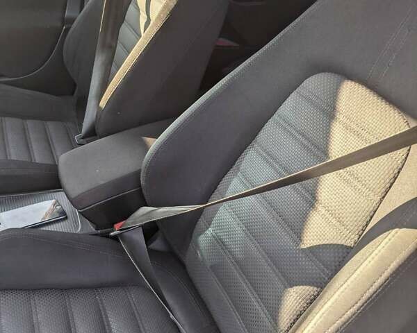 Белый Фольксваген Пассат, объемом двигателя 1.39 л и пробегом 375 тыс. км за 5150 $, фото 8 на Automoto.ua