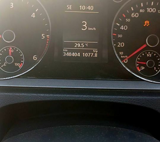 Белый Фольксваген Пассат, объемом двигателя 2 л и пробегом 341 тыс. км за 8500 $, фото 3 на Automoto.ua