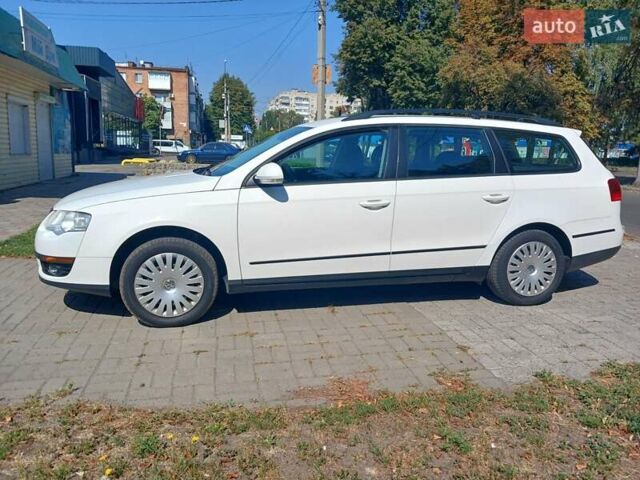 Белый Фольксваген Пассат, объемом двигателя 2 л и пробегом 254 тыс. км за 7250 $, фото 8 на Automoto.ua