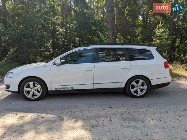 Белый Фольксваген Пассат, объемом двигателя 2 л и пробегом 300 тыс. км за 8500 $, фото 15 на Automoto.ua