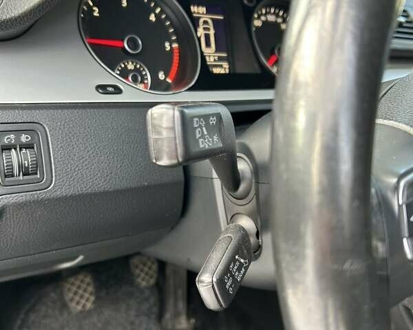 Білий Фольксваген Пассат, об'ємом двигуна 1.6 л та пробігом 285 тис. км за 6999 $, фото 15 на Automoto.ua