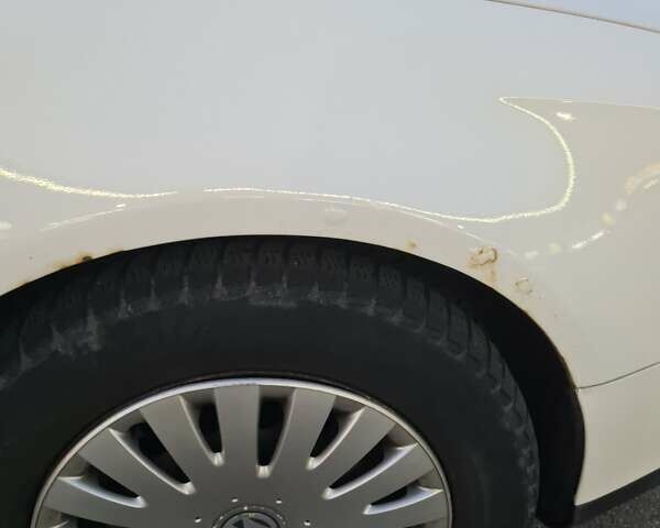 Белый Фольксваген Пассат, объемом двигателя 1.6 л и пробегом 264 тыс. км за 6350 $, фото 3 на Automoto.ua