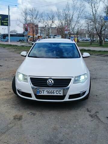 Білий Фольксваген Пассат, об'ємом двигуна 1.97 л та пробігом 420 тис. км за 7000 $, фото 3 на Automoto.ua