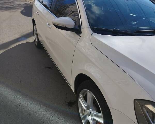 Белый Фольксваген Пассат, объемом двигателя 2 л и пробегом 311 тыс. км за 10300 $, фото 3 на Automoto.ua