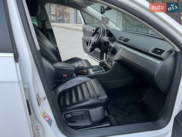 Белый Фольксваген Пассат, объемом двигателя 1.97 л и пробегом 306 тыс. км за 10500 $, фото 17 на Automoto.ua