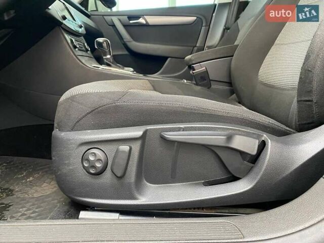 Білий Фольксваген Пассат, об'ємом двигуна 1.4 л та пробігом 313 тис. км за 6990 $, фото 21 на Automoto.ua