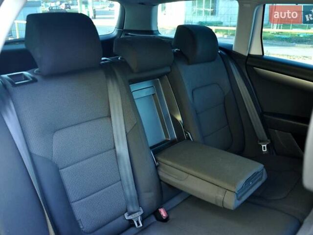 Білий Фольксваген Пассат, об'ємом двигуна 2 л та пробігом 220 тис. км за 7600 $, фото 23 на Automoto.ua