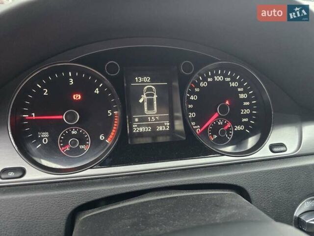 Белый Фольксваген Пассат, объемом двигателя 1.6 л и пробегом 234 тыс. км за 7500 $, фото 5 на Automoto.ua