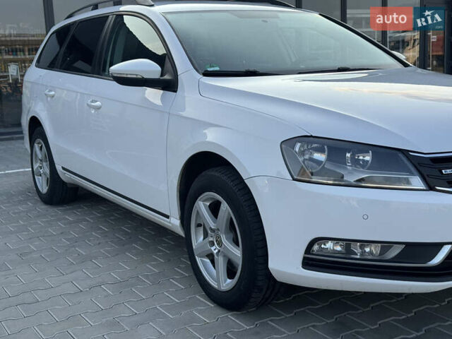 Білий Фольксваген Пассат, об'ємом двигуна 1.6 л та пробігом 220 тис. км за 9250 $, фото 9 на Automoto.ua