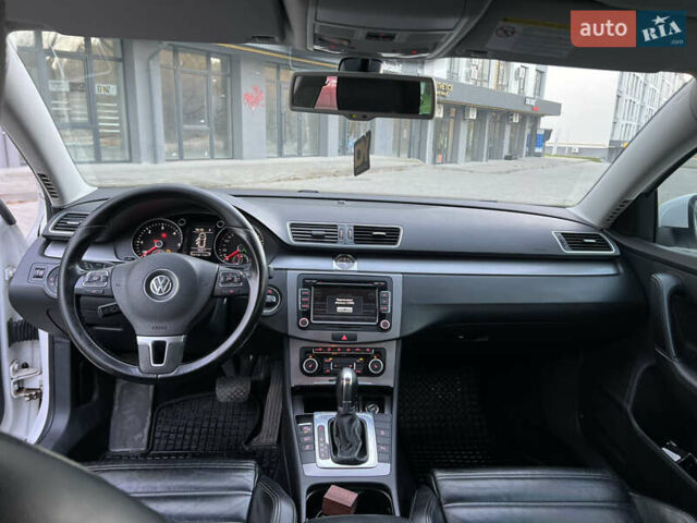 Белый Фольксваген Пассат, объемом двигателя 1.97 л и пробегом 306 тыс. км за 10500 $, фото 12 на Automoto.ua