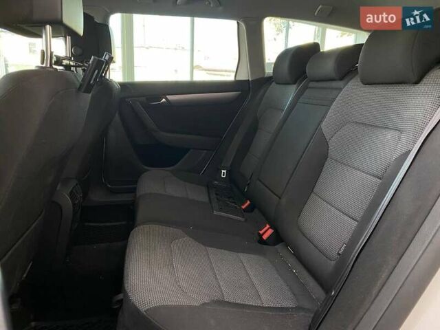 Білий Фольксваген Пассат, об'ємом двигуна 1.4 л та пробігом 313 тис. км за 6990 $, фото 32 на Automoto.ua