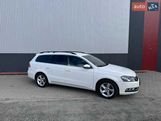 Белый Фольксваген Пассат, объемом двигателя 1.6 л и пробегом 240 тыс. км за 8000 $, фото 3 на Automoto.ua