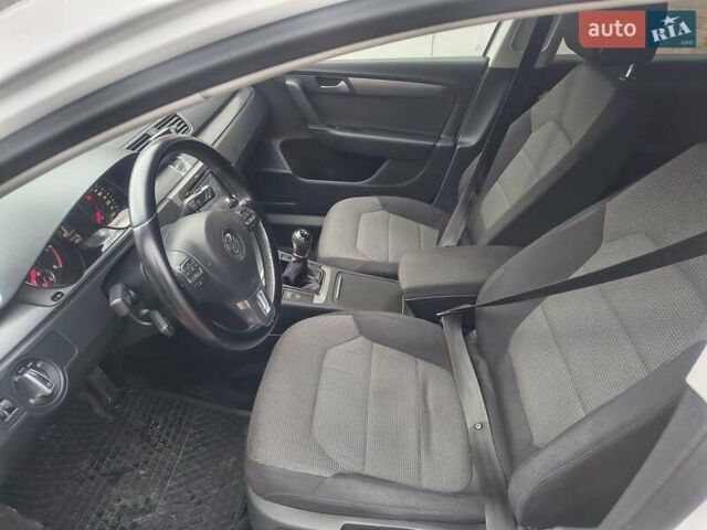 Білий Фольксваген Пассат, об'ємом двигуна 1.97 л та пробігом 239 тис. км за 9499 $, фото 26 на Automoto.ua