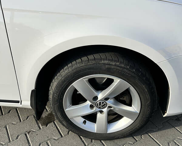 Білий Фольксваген Пассат, об'ємом двигуна 1.97 л та пробігом 288 тис. км за 9600 $, фото 21 на Automoto.ua