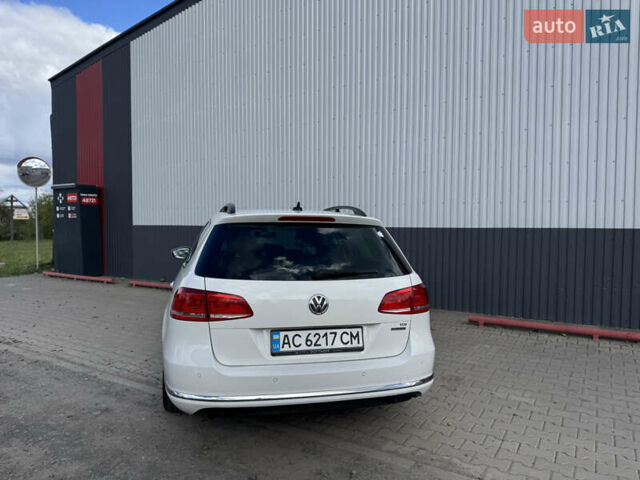 Белый Фольксваген Пассат, объемом двигателя 1.6 л и пробегом 240 тыс. км за 8000 $, фото 11 на Automoto.ua