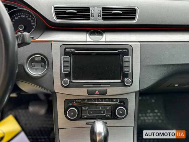 Белый Фольксваген Пассат, объемом двигателя 2 л и пробегом 230 тыс. км за 13200 $, фото 13 на Automoto.ua