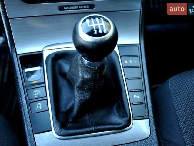 Білий Фольксваген Пассат, об'ємом двигуна 2 л та пробігом 220 тис. км за 7600 $, фото 30 на Automoto.ua