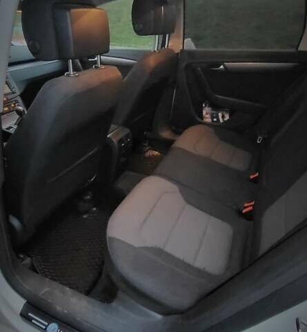 Белый Фольксваген Пассат, объемом двигателя 1.4 л и пробегом 280 тыс. км за 8300 $, фото 6 на Automoto.ua