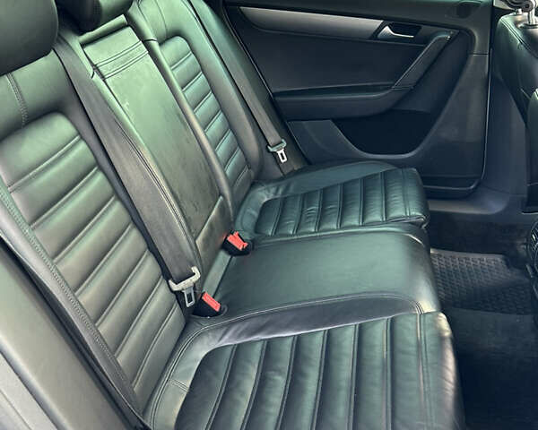 Белый Фольксваген Пассат, объемом двигателя 1.97 л и пробегом 272 тыс. км за 10900 $, фото 7 на Automoto.ua