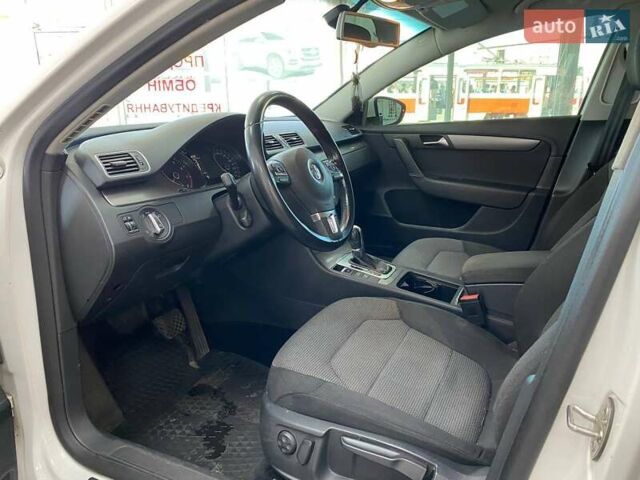 Білий Фольксваген Пассат, об'ємом двигуна 1.4 л та пробігом 313 тис. км за 6990 $, фото 19 на Automoto.ua