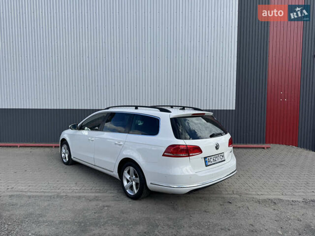 Белый Фольксваген Пассат, объемом двигателя 1.6 л и пробегом 240 тыс. км за 8000 $, фото 9 на Automoto.ua