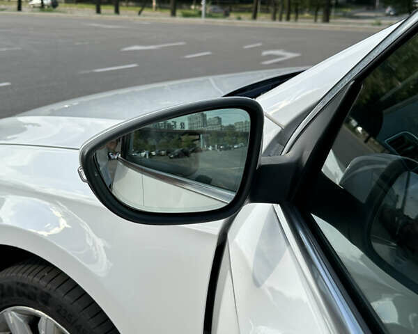 Белый Фольксваген Пассат, объемом двигателя 1.97 л и пробегом 272 тыс. км за 10900 $, фото 9 на Automoto.ua