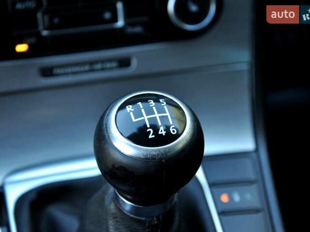 Білий Фольксваген Пассат, об'ємом двигуна 2 л та пробігом 220 тис. км за 7600 $, фото 29 на Automoto.ua