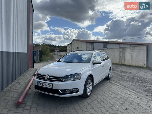 Белый Фольксваген Пассат, объемом двигателя 1.6 л и пробегом 240 тыс. км за 8000 $, фото 5 на Automoto.ua