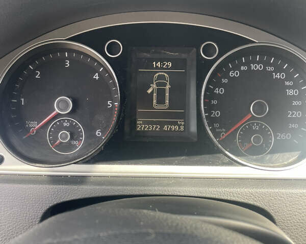 Білий Фольксваген Пассат, об'ємом двигуна 2 л та пробігом 272 тис. км за 7600 $, фото 21 на Automoto.ua