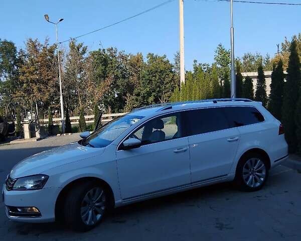 Белый Фольксваген Пассат, объемом двигателя 1.39 л и пробегом 260 тыс. км за 7700 $, фото 4 на Automoto.ua