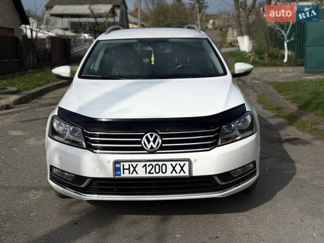 Белый Фольксваген Пассат, объемом двигателя 1.8 л и пробегом 250 тыс. км за 10300 $, фото 1 на Automoto.ua