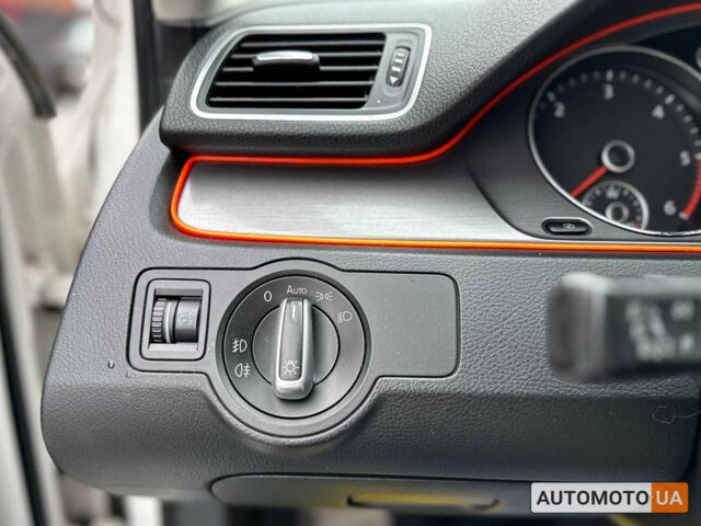 Белый Фольксваген Пассат, объемом двигателя 2 л и пробегом 230 тыс. км за 13200 $, фото 8 на Automoto.ua