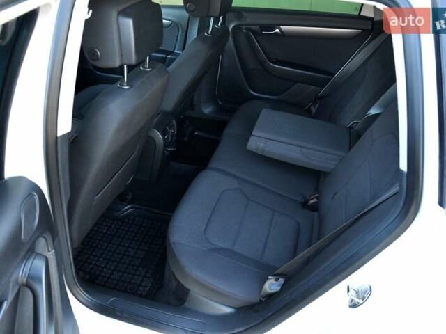 Білий Фольксваген Пассат, об'ємом двигуна 2 л та пробігом 220 тис. км за 7600 $, фото 18 на Automoto.ua