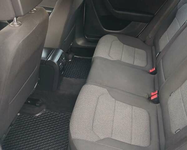 Белый Фольксваген Пассат, объемом двигателя 1.97 л и пробегом 202 тыс. км за 9700 $, фото 11 на Automoto.ua