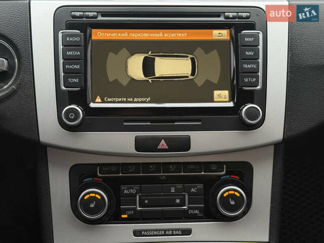 Білий Фольксваген Пассат, об'ємом двигуна 1.6 л та пробігом 301 тис. км за 9400 $, фото 11 на Automoto.ua