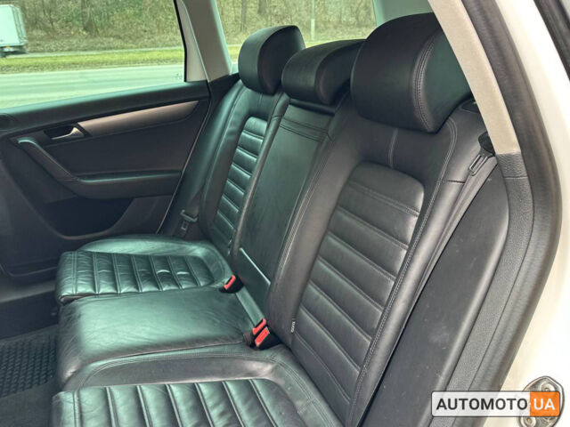 Белый Фольксваген Пассат, объемом двигателя 2 л и пробегом 230 тыс. км за 13200 $, фото 15 на Automoto.ua