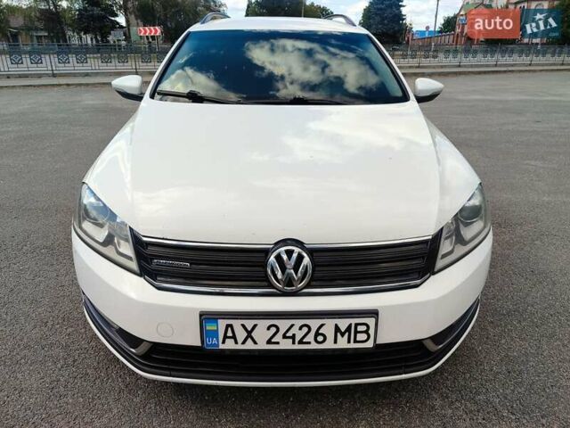 Белый Фольксваген Пассат, объемом двигателя 1.6 л и пробегом 408 тыс. км за 8000 $, фото 1 на Automoto.ua