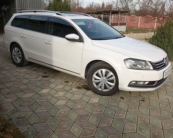 Белый Фольксваген Пассат, объемом двигателя 1.97 л и пробегом 270 тыс. км за 9700 $, фото 16 на Automoto.ua
