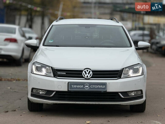 Білий Фольксваген Пассат, об'ємом двигуна 1.6 л та пробігом 301 тис. км за 9400 $, фото 7 на Automoto.ua