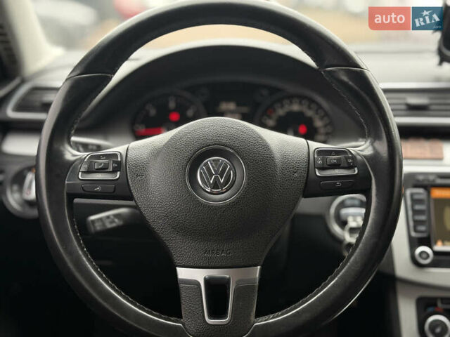 Білий Фольксваген Пассат, об'ємом двигуна 1.6 л та пробігом 301 тис. км за 9400 $, фото 9 на Automoto.ua