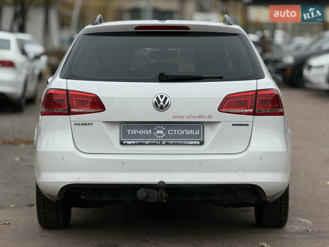 Білий Фольксваген Пассат, об'ємом двигуна 1.6 л та пробігом 301 тис. км за 9400 $, фото 3 на Automoto.ua