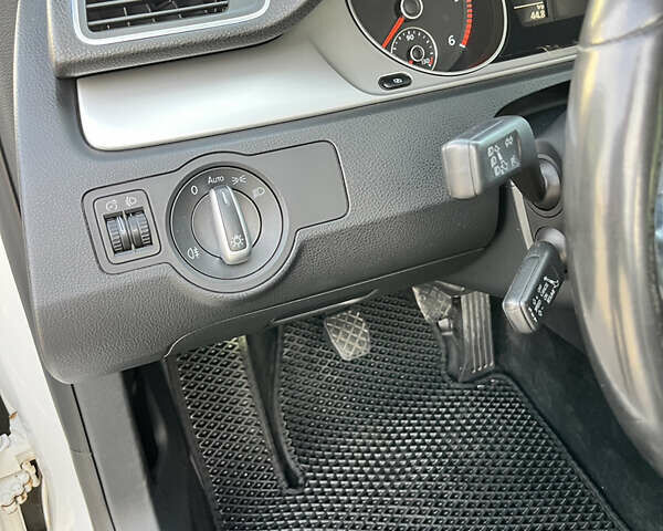 Білий Фольксваген Пассат, об'ємом двигуна 1.97 л та пробігом 288 тис. км за 9600 $, фото 13 на Automoto.ua