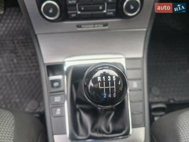 Білий Фольксваген Пассат, об'ємом двигуна 1.97 л та пробігом 239 тис. км за 9499 $, фото 29 на Automoto.ua