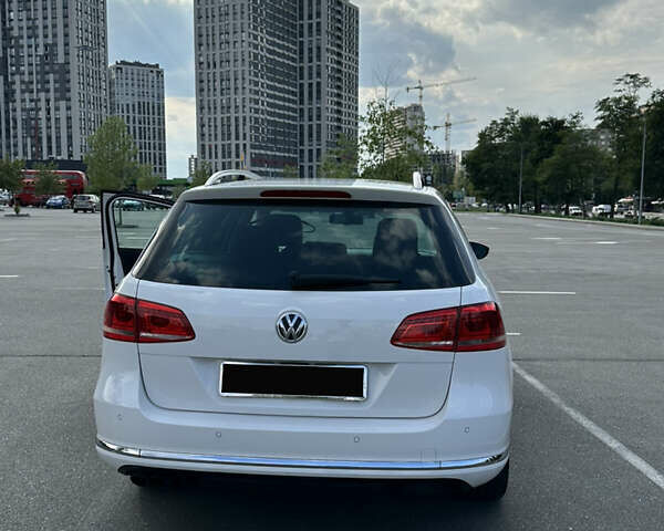 Белый Фольксваген Пассат, объемом двигателя 1.97 л и пробегом 272 тыс. км за 10900 $, фото 1 на Automoto.ua