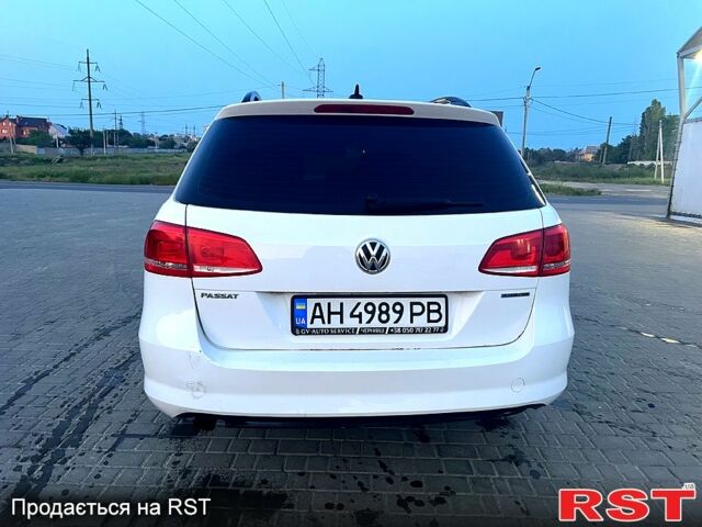 Белый Фольксваген Пассат, объемом двигателя 1.6 л и пробегом 356 тыс. км за 8300 $, фото 3 на Automoto.ua