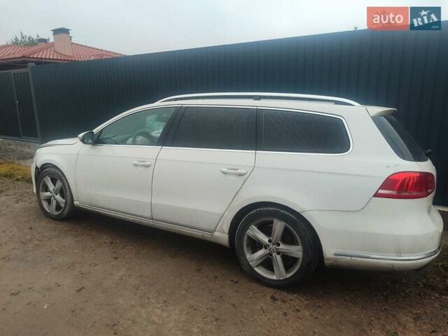 Белый Фольксваген Пассат, объемом двигателя 1.4 л и пробегом 289 тыс. км за 4350 $, фото 1 на Automoto.ua