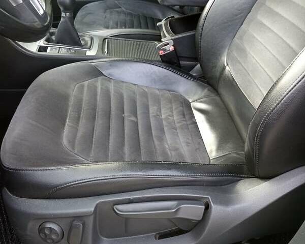 Белый Фольксваген Пассат, объемом двигателя 1.97 л и пробегом 270 тыс. км за 9700 $, фото 23 на Automoto.ua