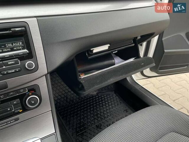 Белый Фольксваген Пассат, объемом двигателя 1.4 л и пробегом 269 тыс. км за 7600 $, фото 52 на Automoto.ua