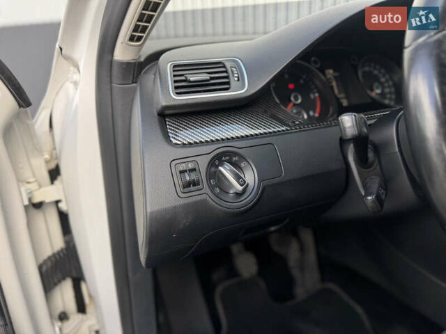 Белый Фольксваген Пассат, объемом двигателя 1.6 л и пробегом 240 тыс. км за 8000 $, фото 23 на Automoto.ua