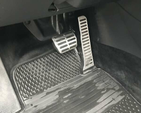 Белый Фольксваген Пассат, объемом двигателя 0 л и пробегом 280 тыс. км за 13100 $, фото 7 на Automoto.ua